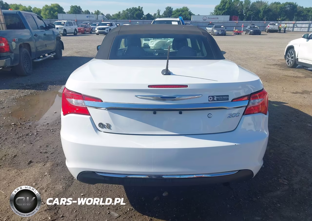2013 Chrysler 200 Touring VIN:1C3BCBEB4DN511777 - 16