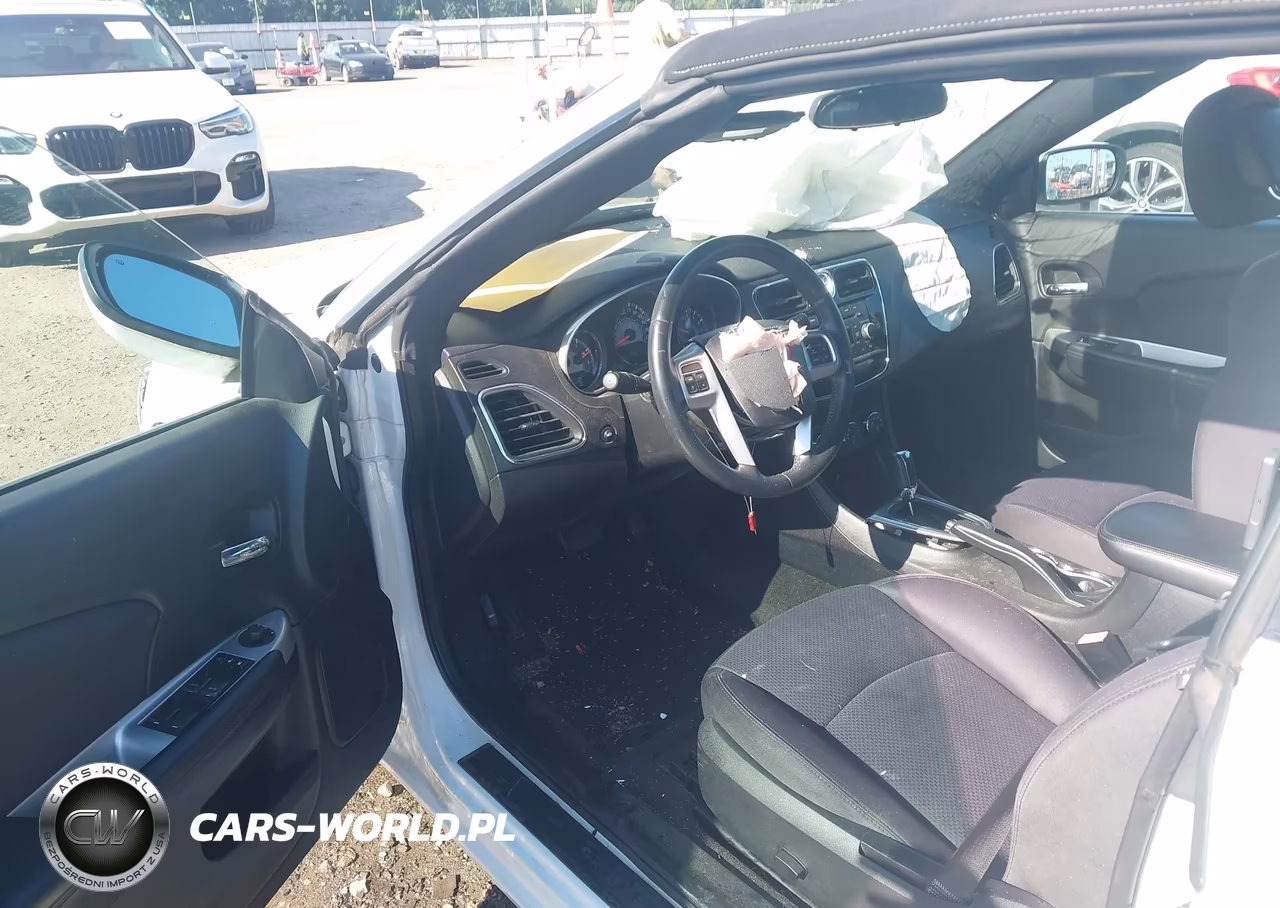2013 Chrysler 200 Touring VIN:1C3BCBEB4DN511777 - 17
