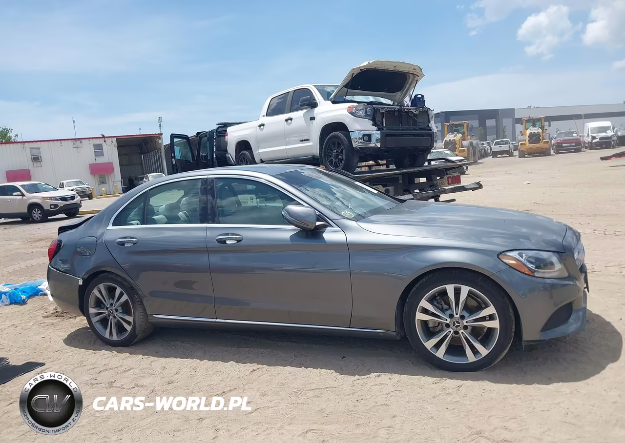 2018 Mercedes-Benz C 300 VIN:55SWF4JB5JU278930 - 13