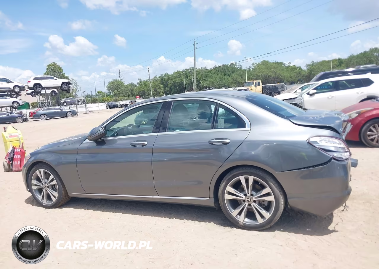 2018 Mercedes-Benz C 300 VIN:55SWF4JB5JU278930 - 14