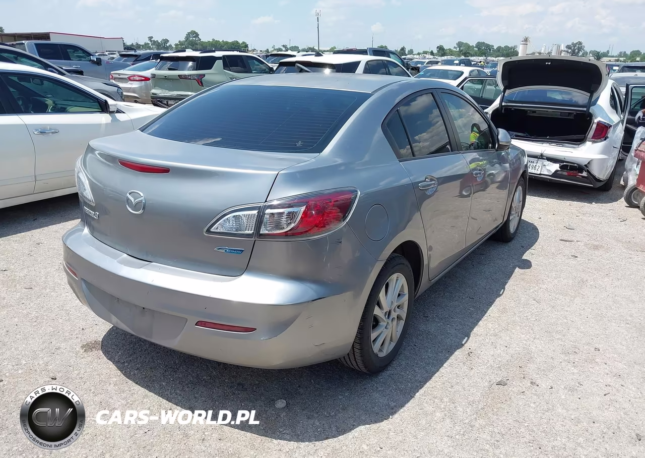 2012 Mazda Mazda3 I Touring VIN:JM1BL1V73C1685363 - 4