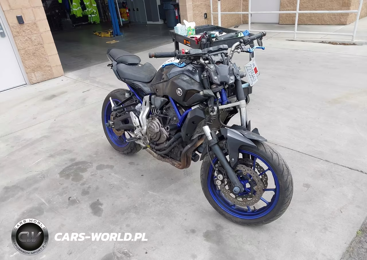 2015 Yamaha Fz07 C – zdjęcie 1 z 12