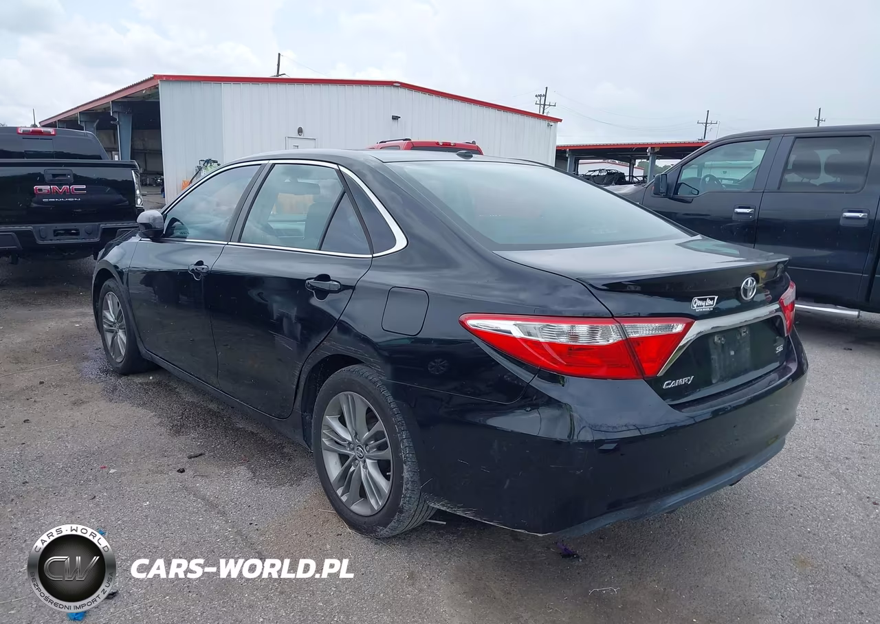 2015 Toyota Camry Se VIN:4T1BF1FK0FU073601 - 3