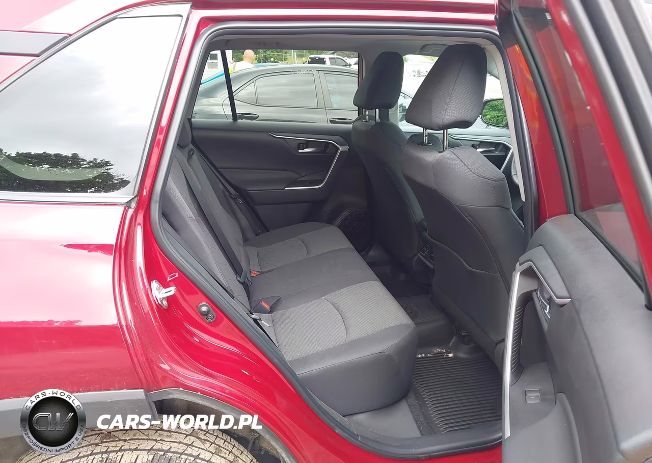 2024 Toyota Rav4 Xle VIN:2T3P1RFV4RW441058 - 8