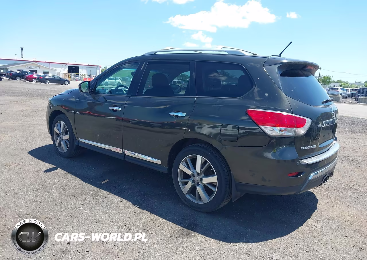 2016 Nissan Pathfinder Platinum VIN:5N1AR2MM5GC605347 - 3