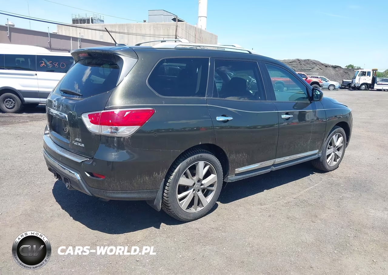 2016 Nissan Pathfinder Platinum VIN:5N1AR2MM5GC605347 - 4