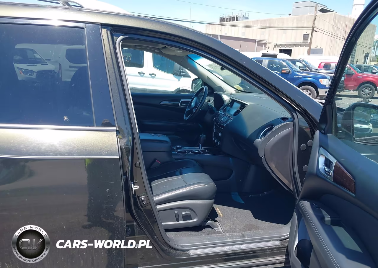 2016 Nissan Pathfinder Platinum VIN:5N1AR2MM5GC605347 - 5