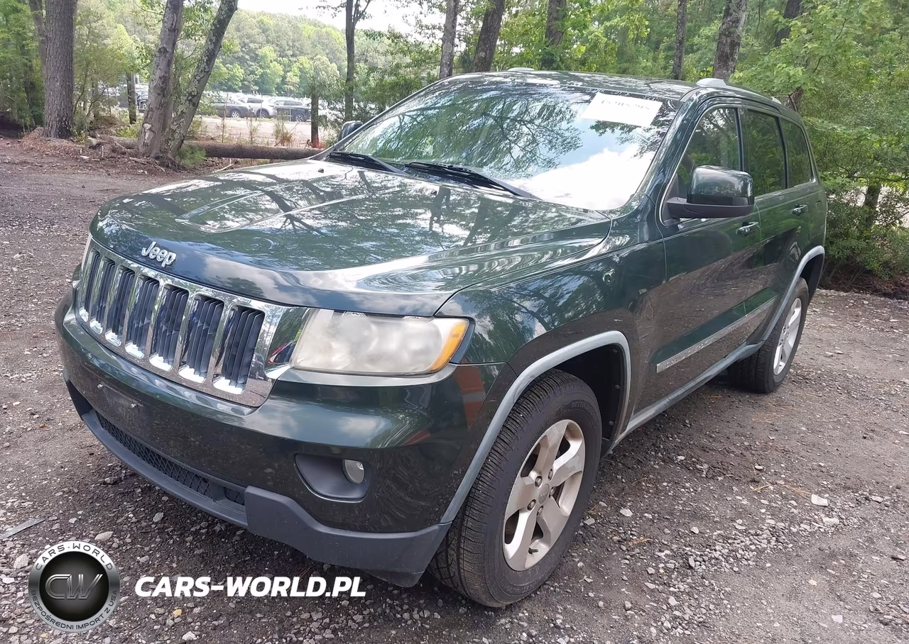 2011 Jeep Grand Cherokee Laredo VIN:1J4RR4GG2BC739115 - 2