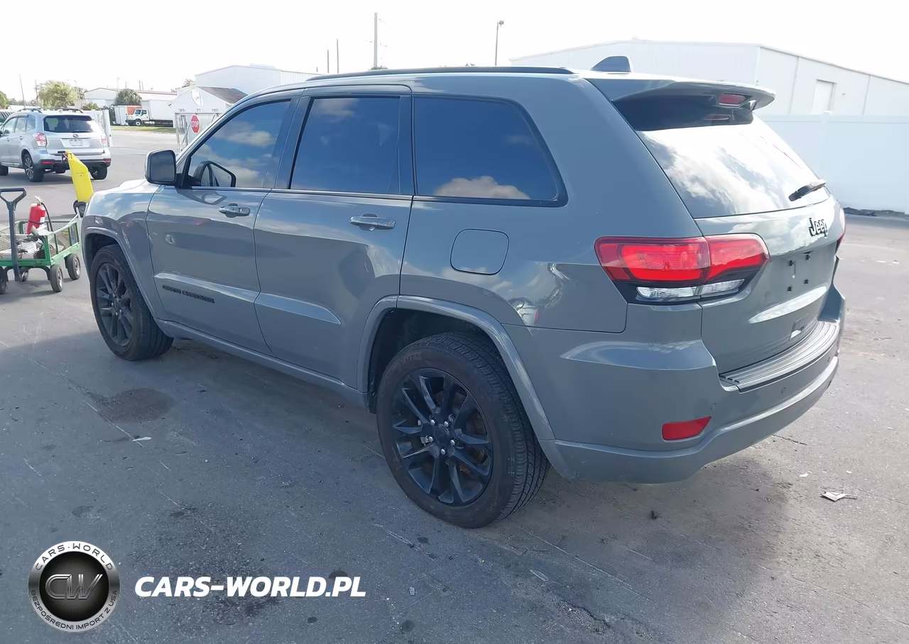 2021 Jeep Grand Cherokee Laredo X 4X2 VIN:1C4RJEAG3MC713363 - 3
