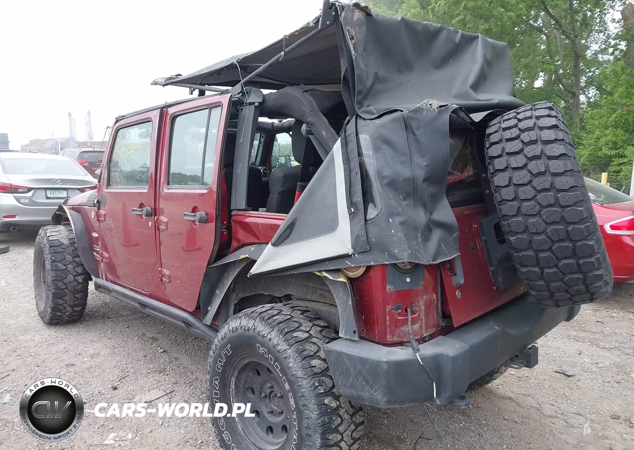 2012 Jeep Wrangler Unlimited Sport VIN:1C4BJWDG4CL227856 - 6