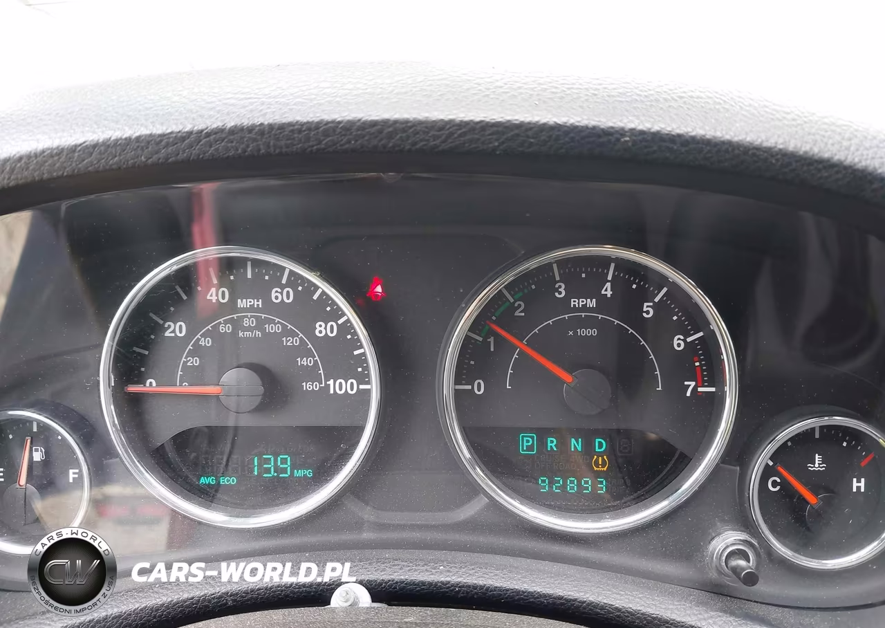 2012 Jeep Wrangler Unlimited Sport VIN:1C4BJWDG4CL227856 - 7