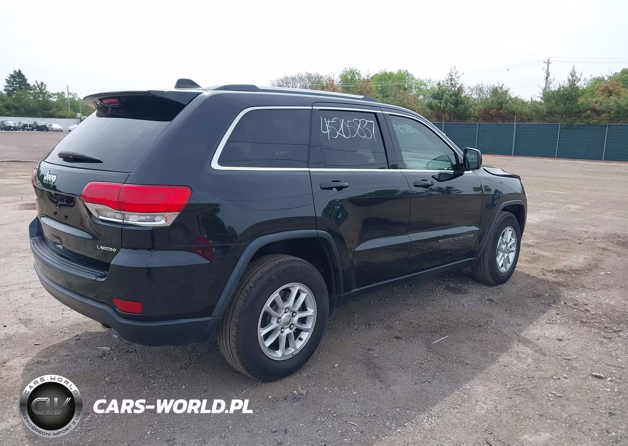 2018 Jeep Grand Cherokee Laredo E 4X2 VIN:1C4RJEAG5JC455214 - 4