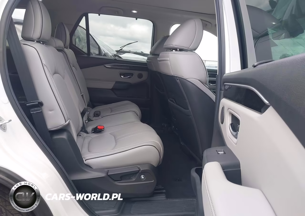 2025 Honda Pilot Elite VIN:5FNYG1H84SB159655 - 8