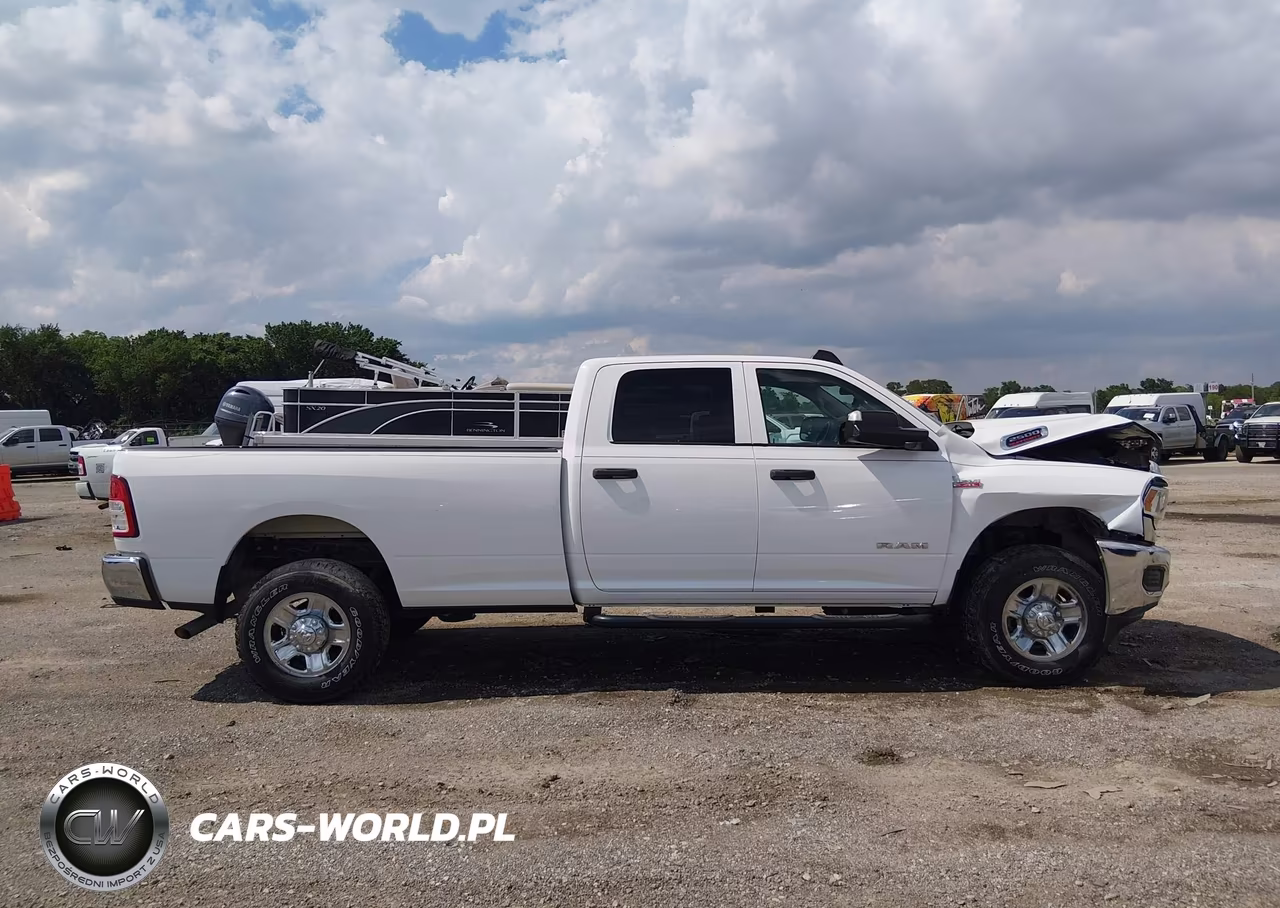 2020 Ram 2500 Tradesman 4X4 8' Box VIN:3C6UR5HJ3LG141671 - 13