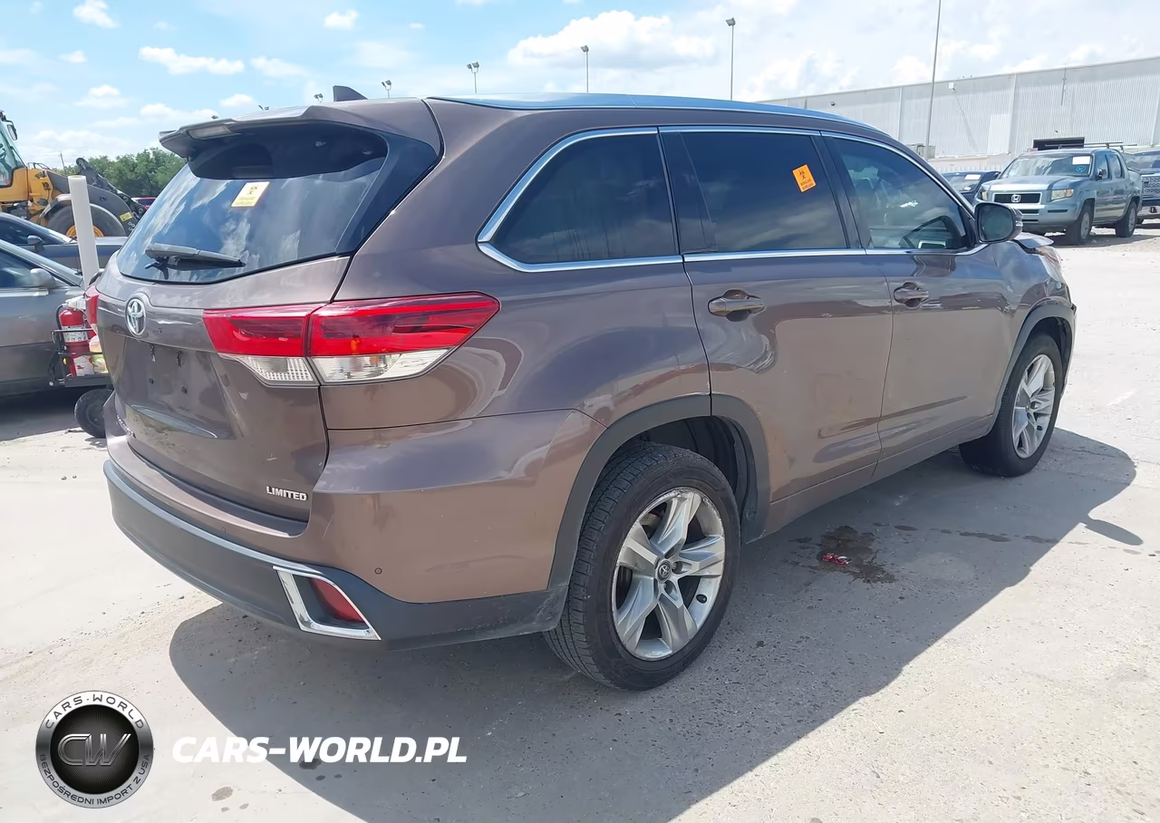 2017 Toyota Highlander Limited VIN:5TDYZRFH3HS225631 - 4