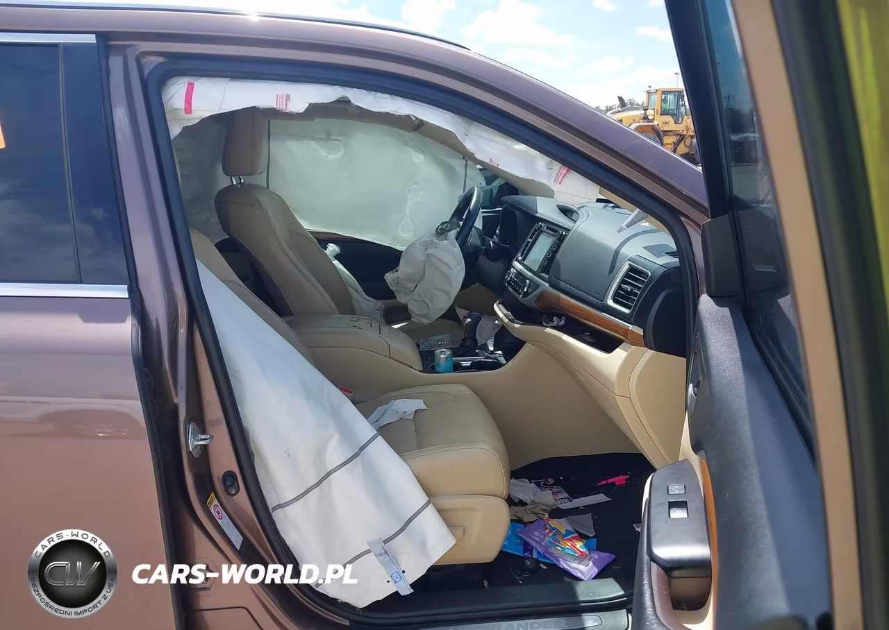 2017 Toyota Highlander Limited VIN:5TDYZRFH3HS225631 - 5