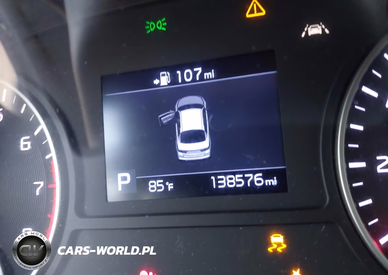 2019 Kia Optima Lx VIN:5XXGT4L38KG373288 - 16