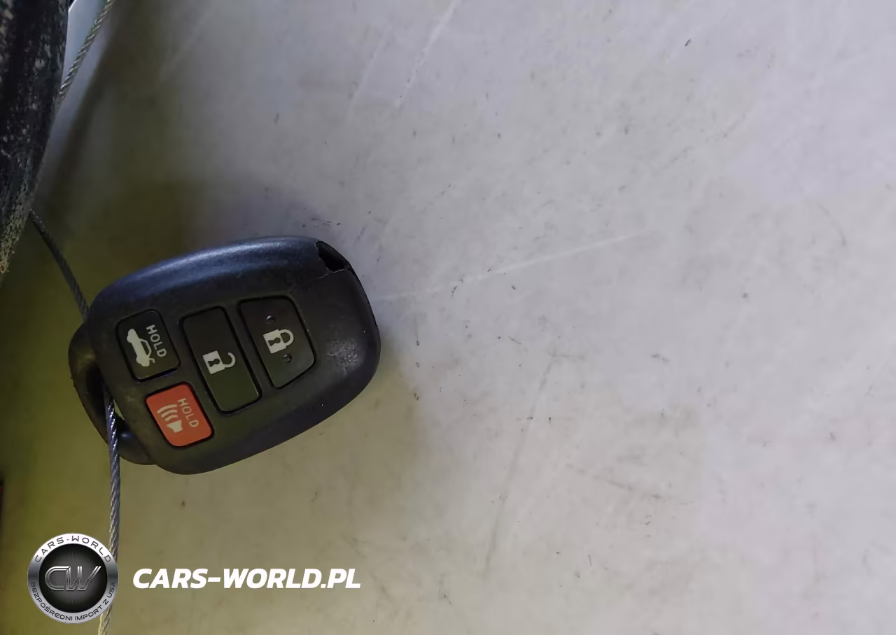 2015 Toyota Corolla S Plus VIN:5YFBURHE4FP261549 - 11