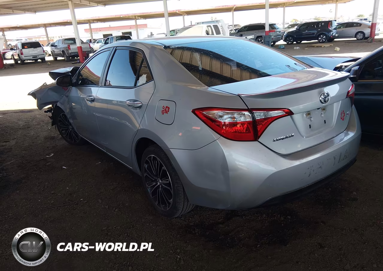2015 Toyota Corolla S Plus VIN:5YFBURHE4FP261549 - 3
