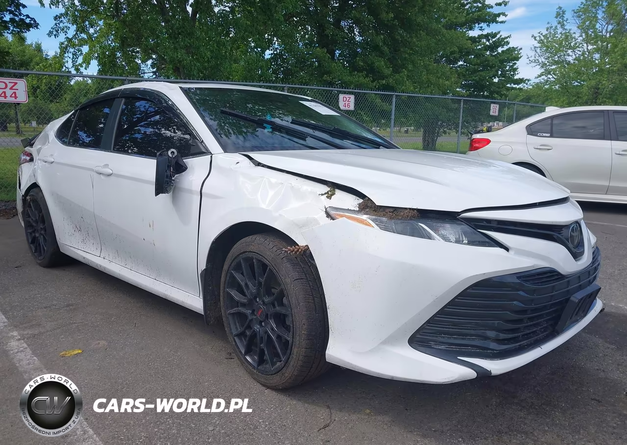 2020 Toyota Camry Le Awd