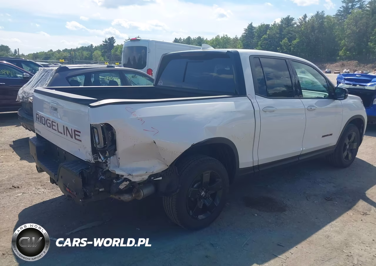 2024 Honda Ridgeline Black Edition VIN:5FPYK3F84RB001363 - 4