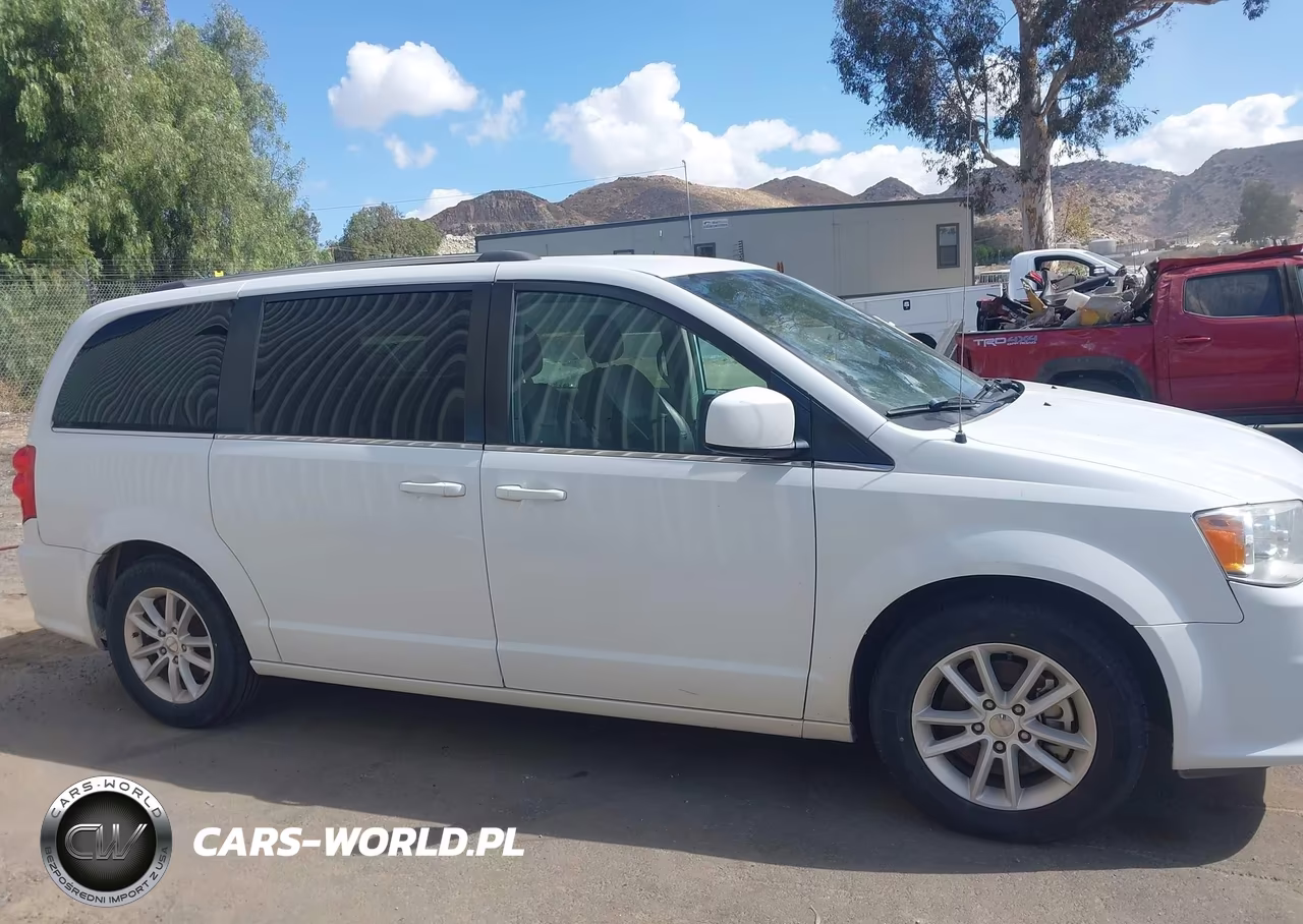 2018 Dodge Grand Caravan Sxt VIN:2C4RDGCG2JR265507 - 13