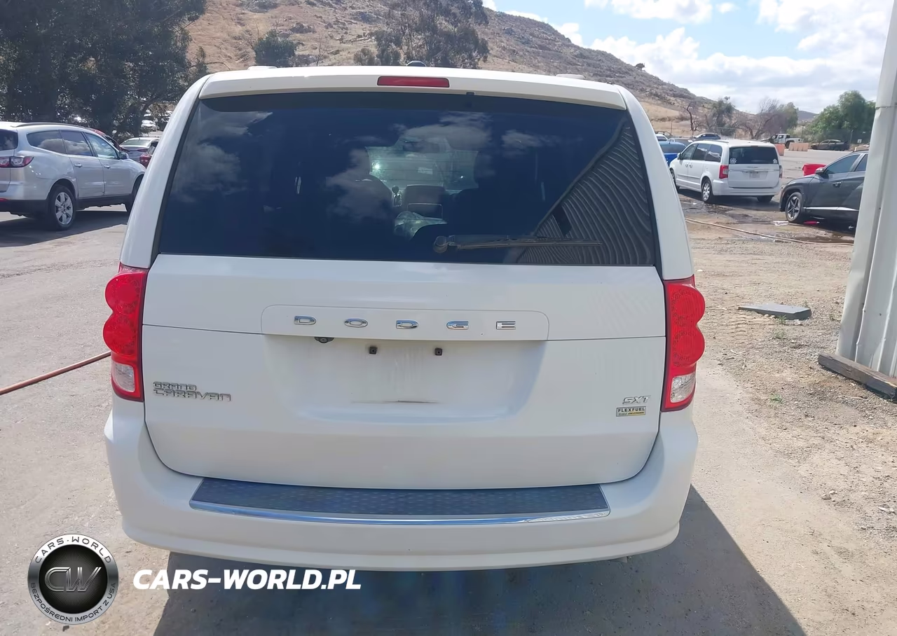 2018 Dodge Grand Caravan Sxt VIN:2C4RDGCG2JR265507 - 16