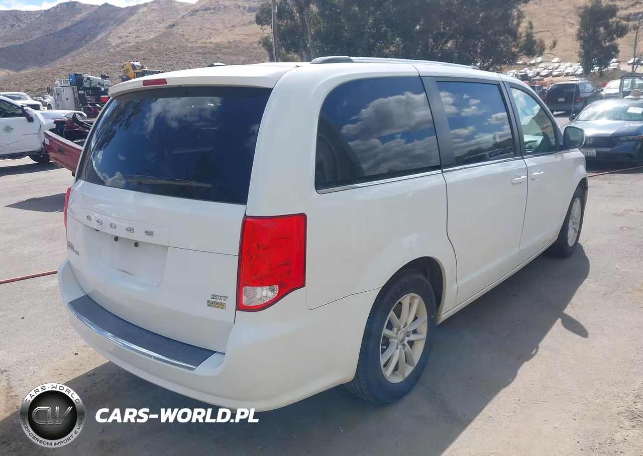 2018 Dodge Grand Caravan Sxt VIN:2C4RDGCG2JR265507 - 4