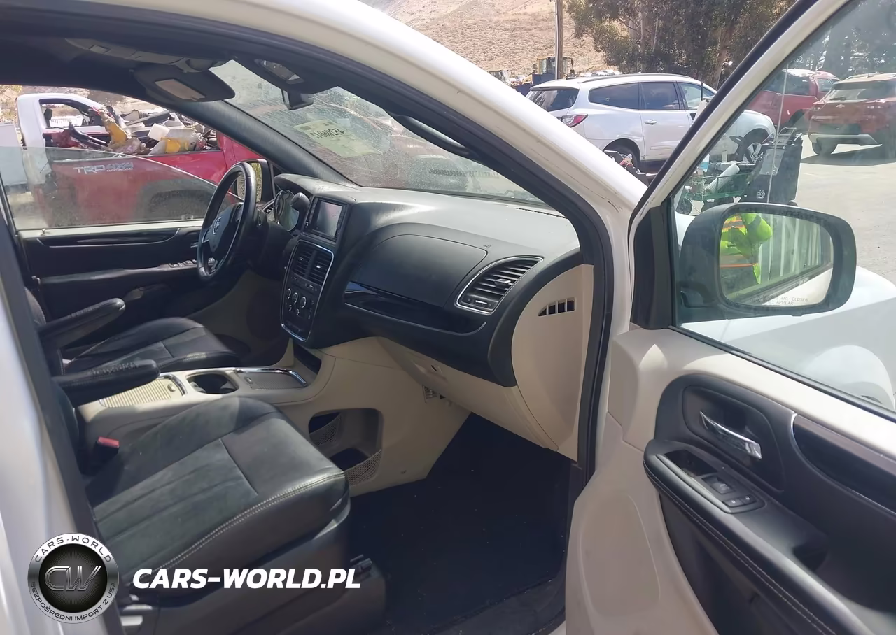 2018 Dodge Grand Caravan Sxt VIN:2C4RDGCG2JR265507 - 5
