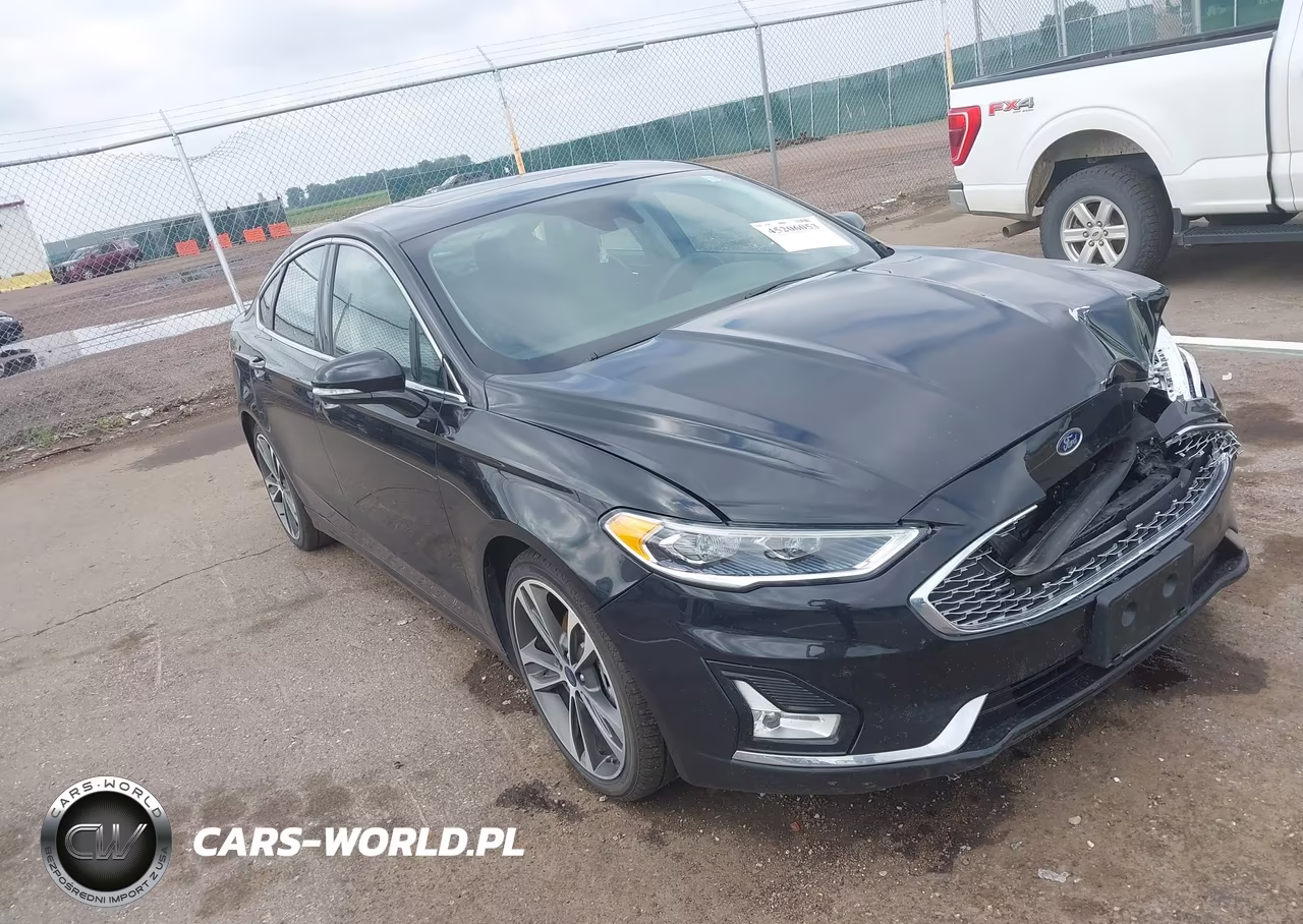 2019 Ford Fusion Titanium – zdjęcie 1 z 16