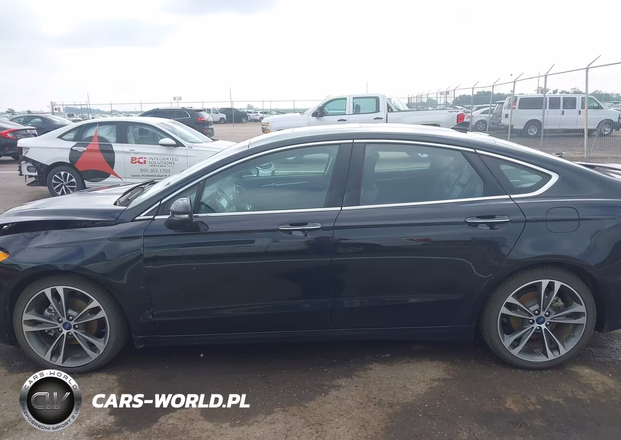 2019 Ford Fusion Titanium VIN:3FA6P0K95KR276197 - 14