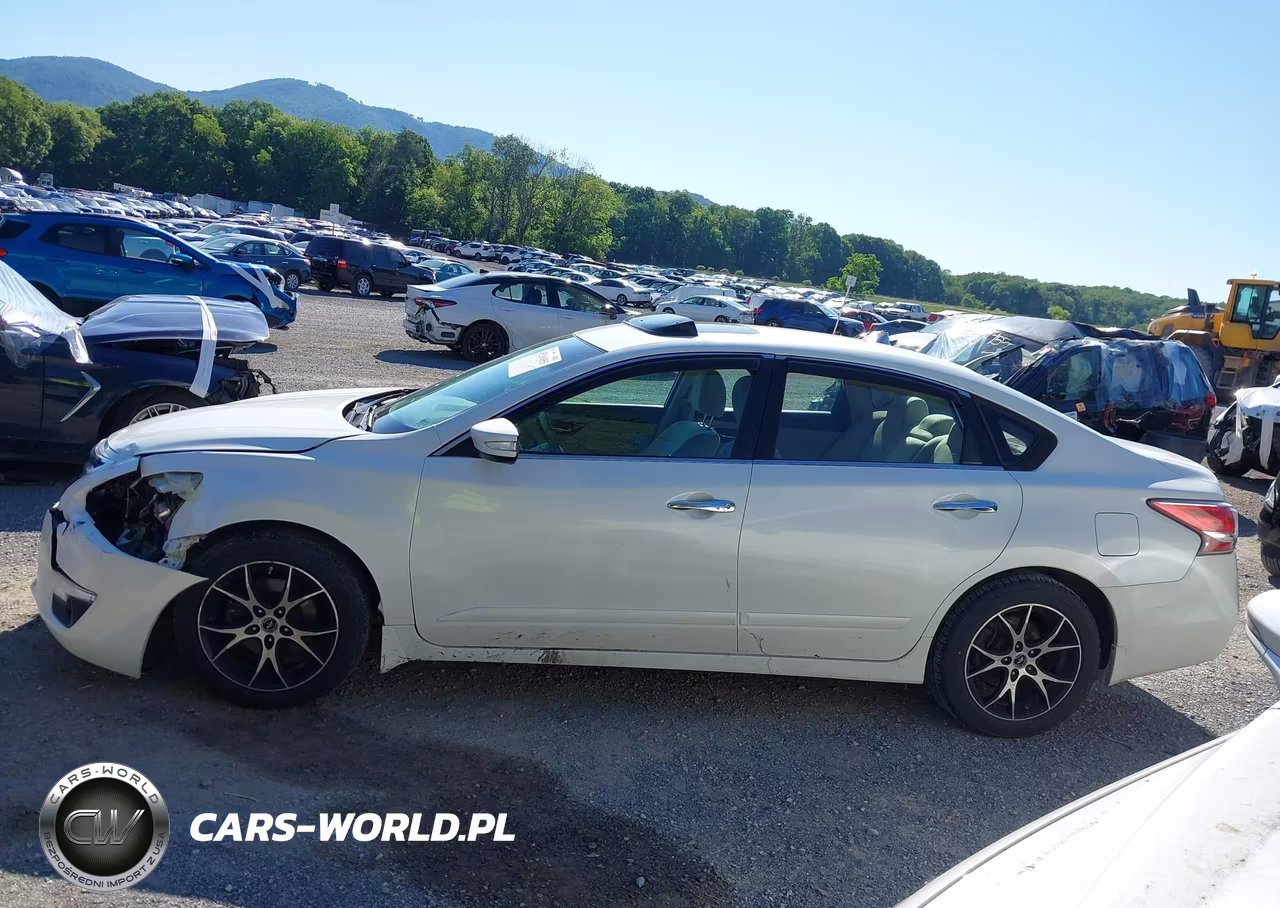 2014 Nissan Altima 2.5 Sv VIN:1N4AL3AP8EC111979 - 15