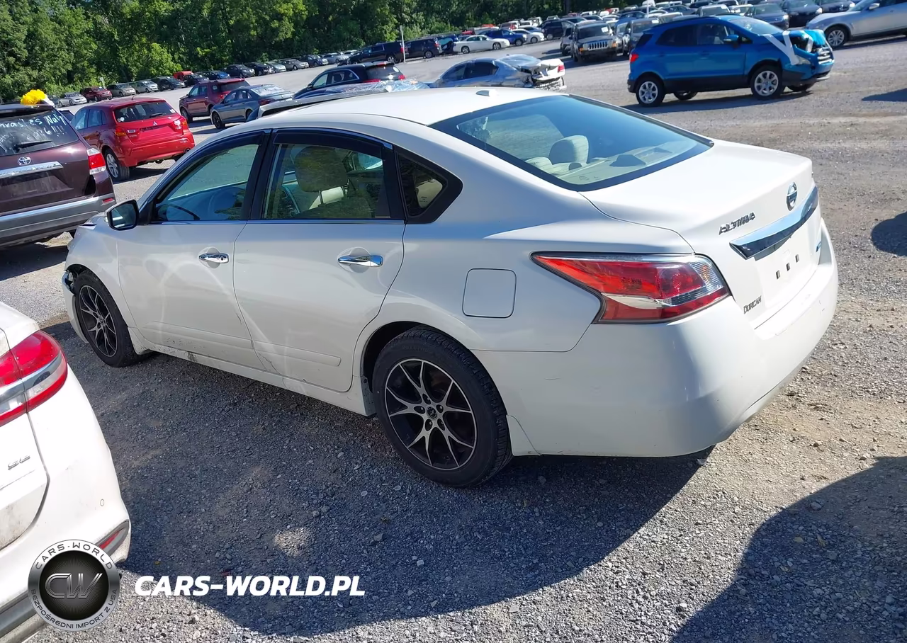 2014 Nissan Altima 2.5 Sv VIN:1N4AL3AP8EC111979 - 3