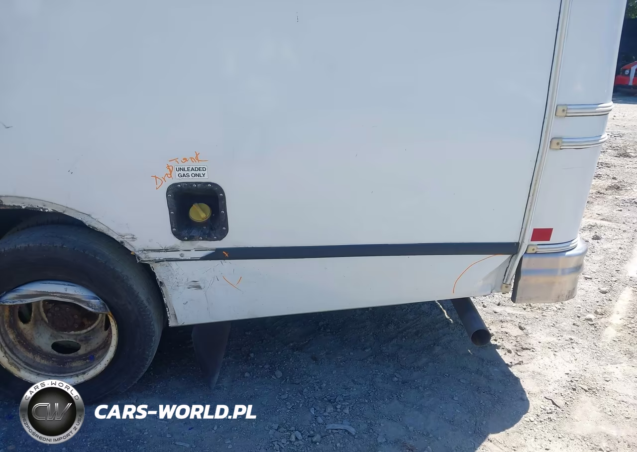 2014 Ford E-350 Cutaway VIN:1FDEE3FL9EDA41068 - 17