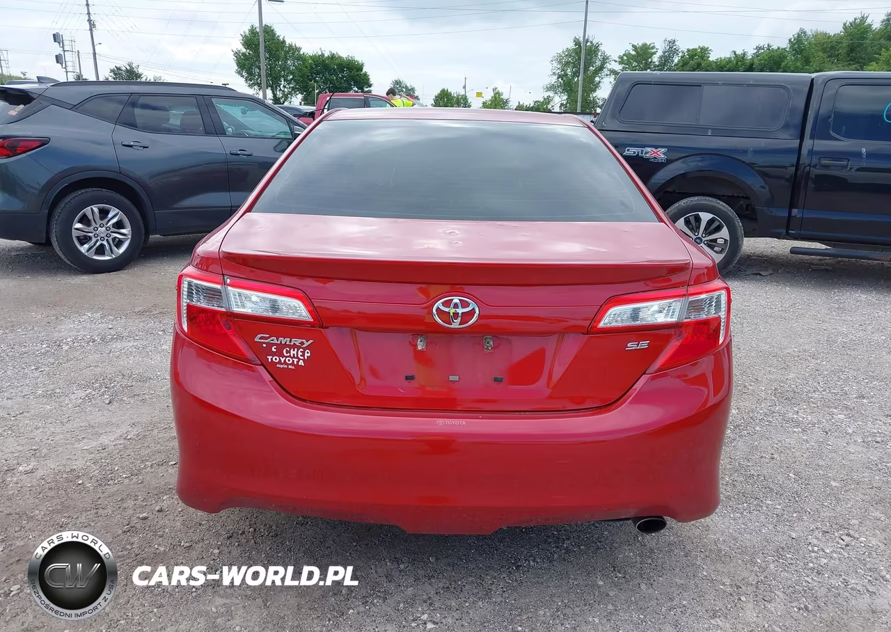 2014 Toyota Camry Se VIN:4T1BF1FK3EU770405 - 16