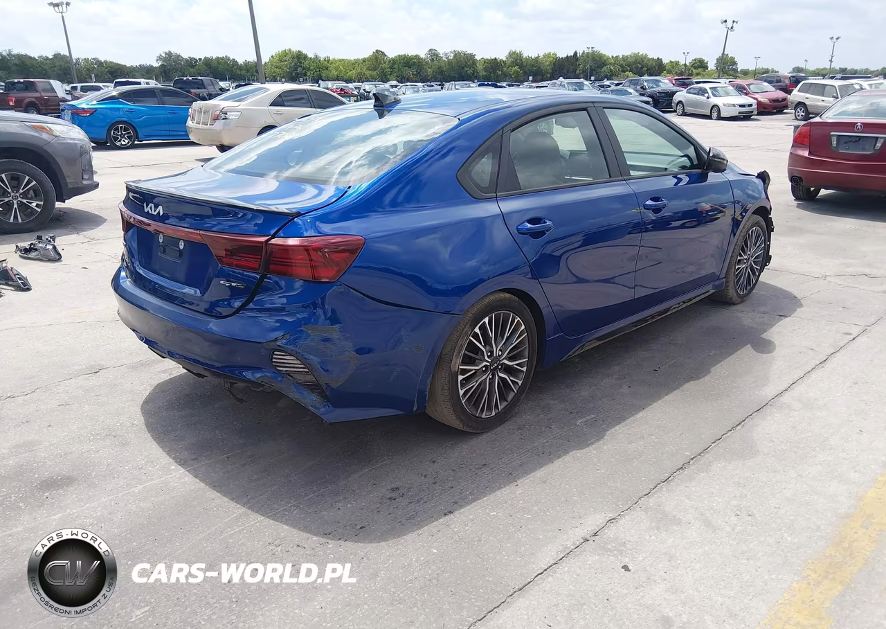 2024 Kia Forte Gt-Line VIN:3KPF54AD2RE776218 - 4