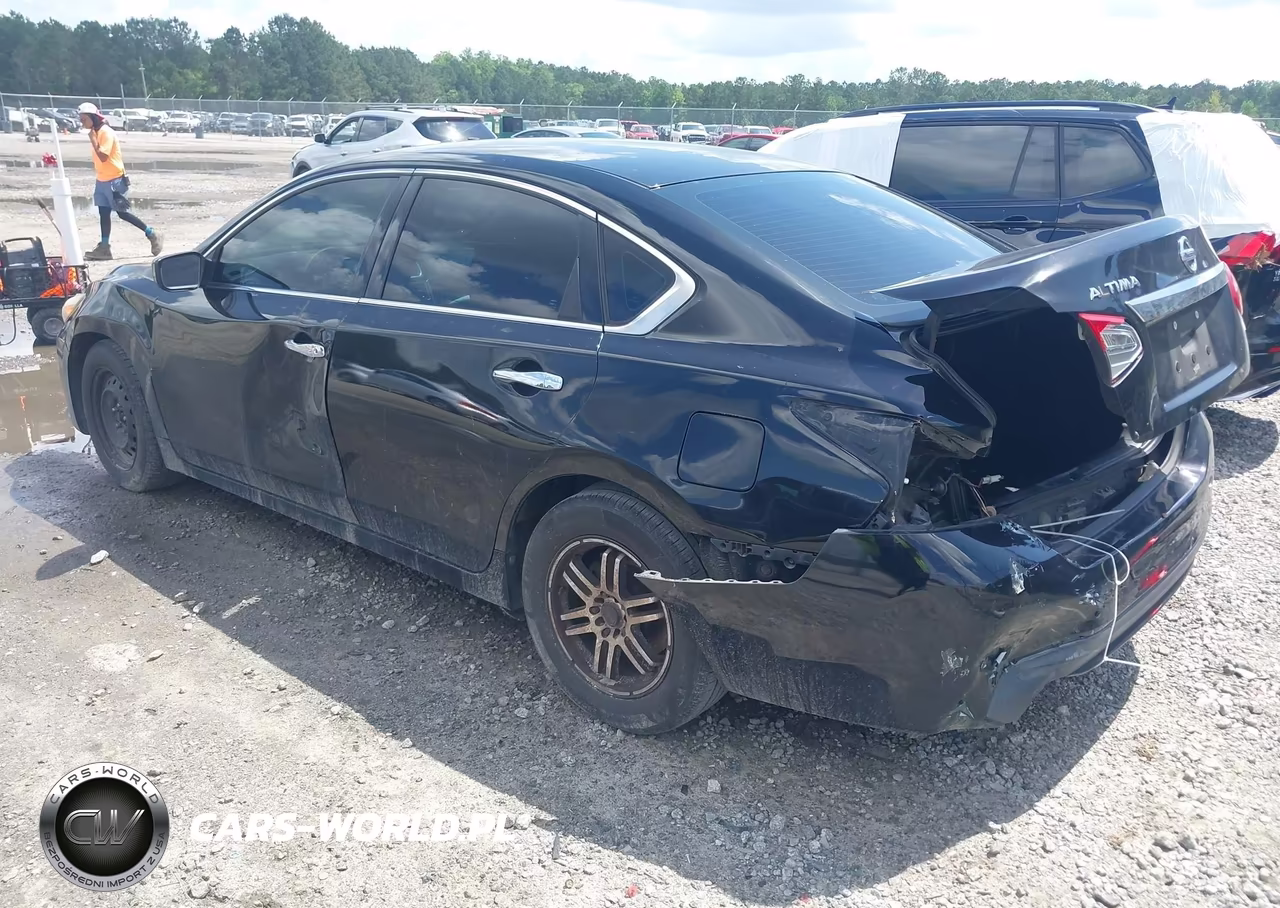 2017 Nissan Altima 2.5 S VIN:1N4AL3AP7HN360797 - 3