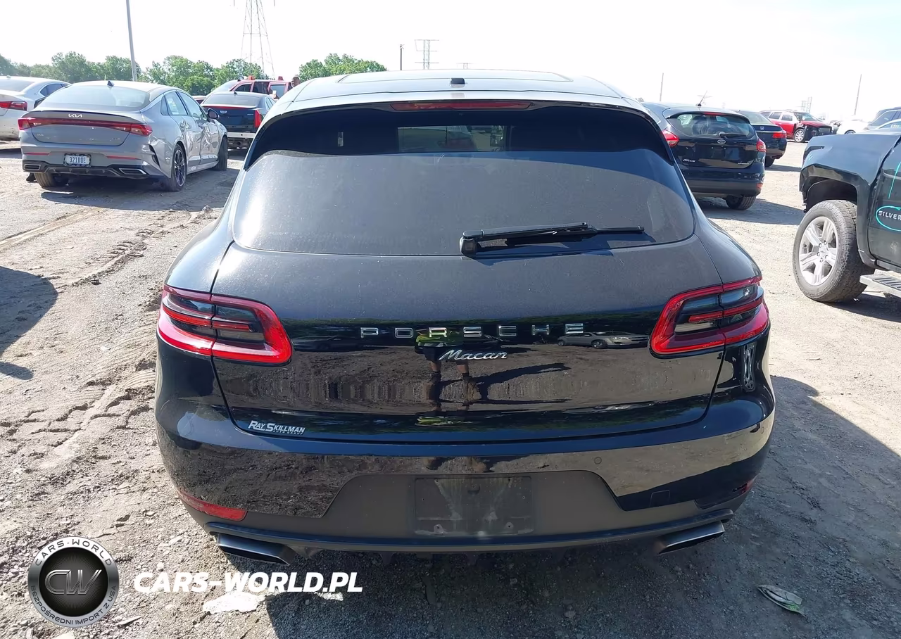 2018 Porsche Macan Sport Edition VIN:WP1AA2A51JLB11064 - 16