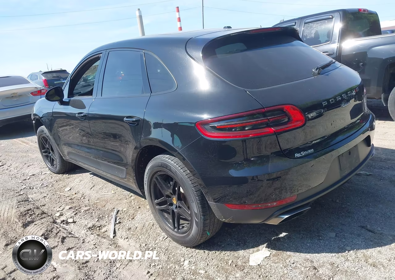 2018 Porsche Macan Sport Edition VIN:WP1AA2A51JLB11064 - 3