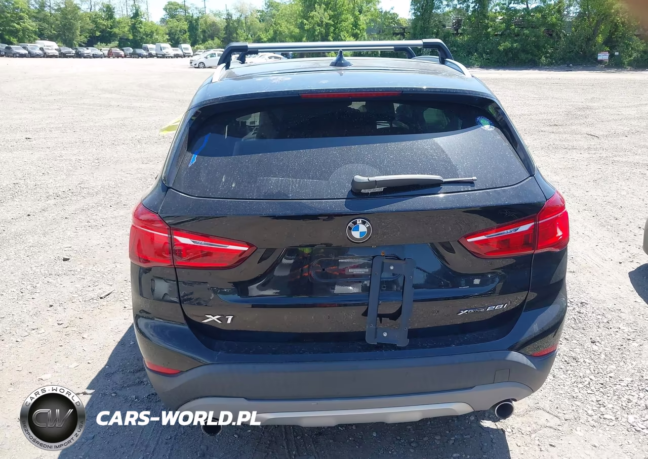 2018 BMW X1 xDrive28I VIN:WBXHT3C34J5L28806 - 16