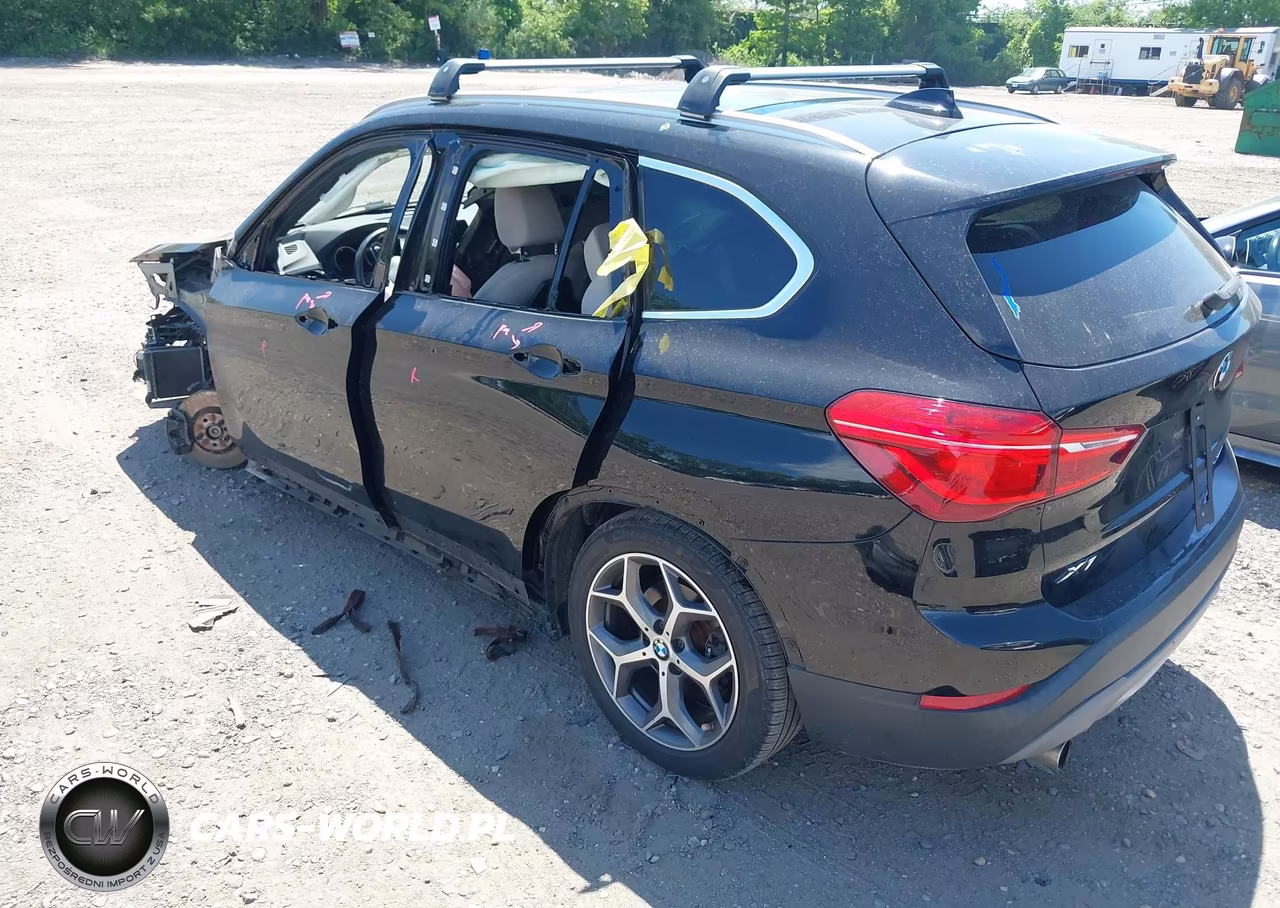 2018 BMW X1 xDrive28I VIN:WBXHT3C34J5L28806 - 3
