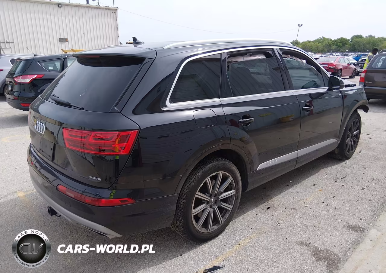 2019 Audi Q7 VIN:WA1LHAF70KD034204 - 4