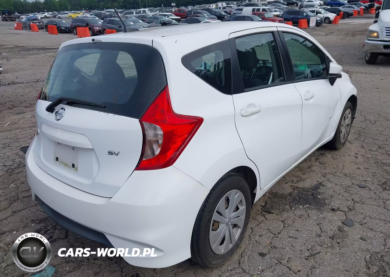 2018 Nissan Versa Note Sv VIN:3N1CE2CP3JL362401 - 4