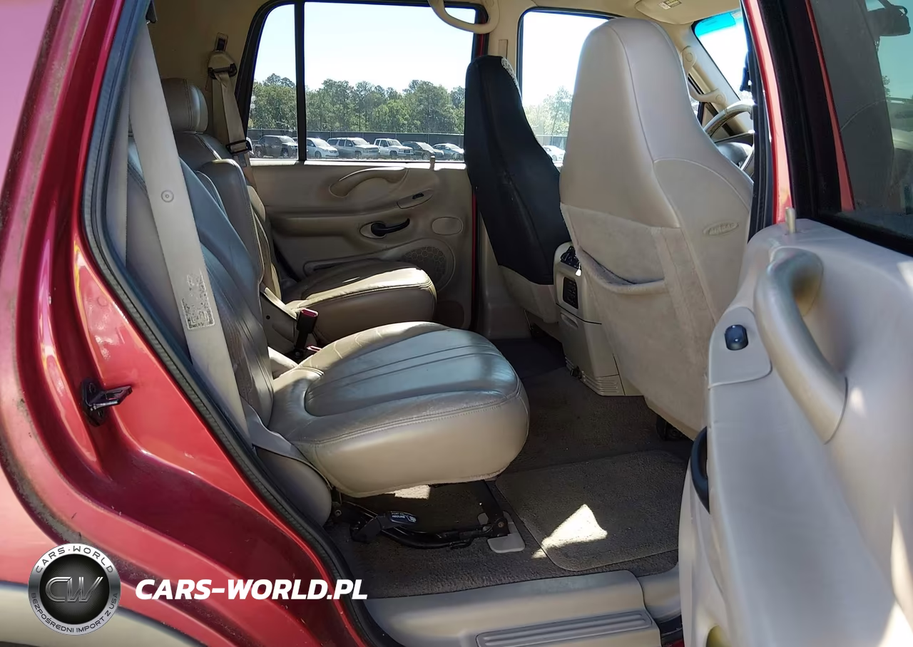 2000 Ford Expedition Eddie Bauer VIN:1FMEU17LXYLB25450 - 8