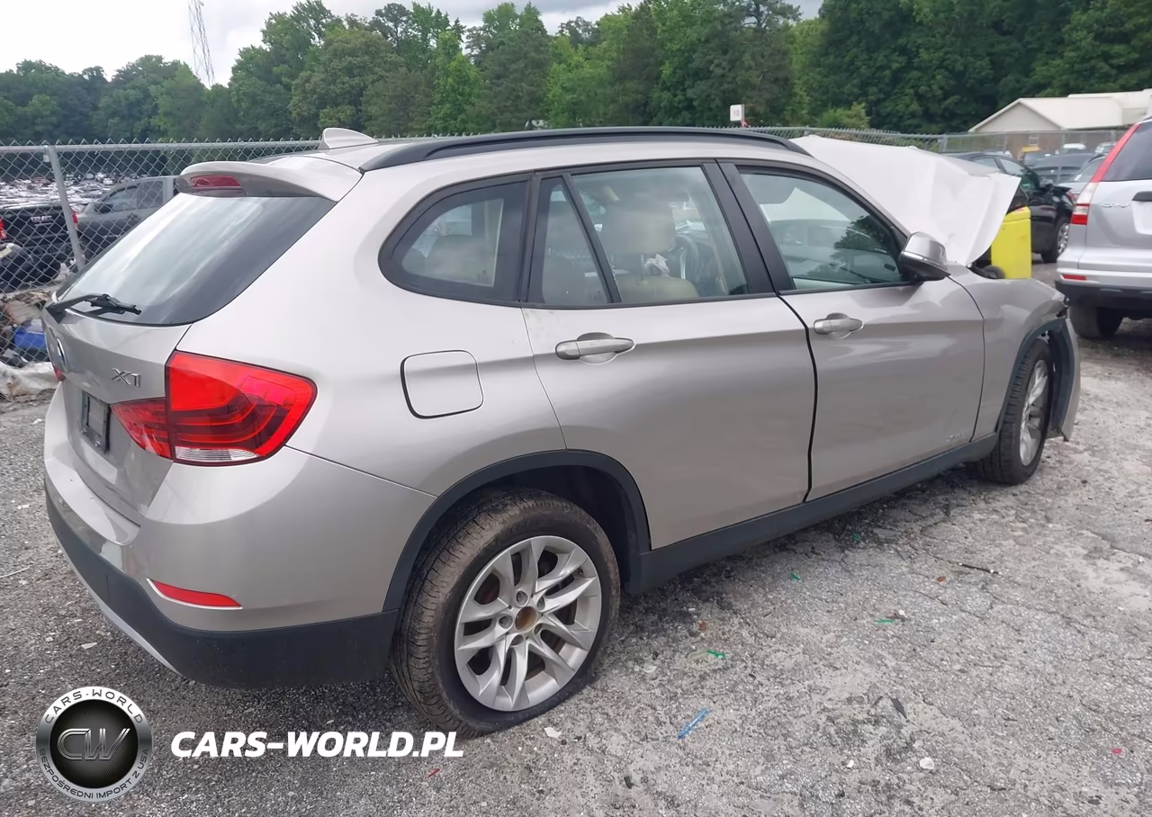 2015 BMW X1 xDrive28I VIN:WBAVL1C56FVY31330 - 4