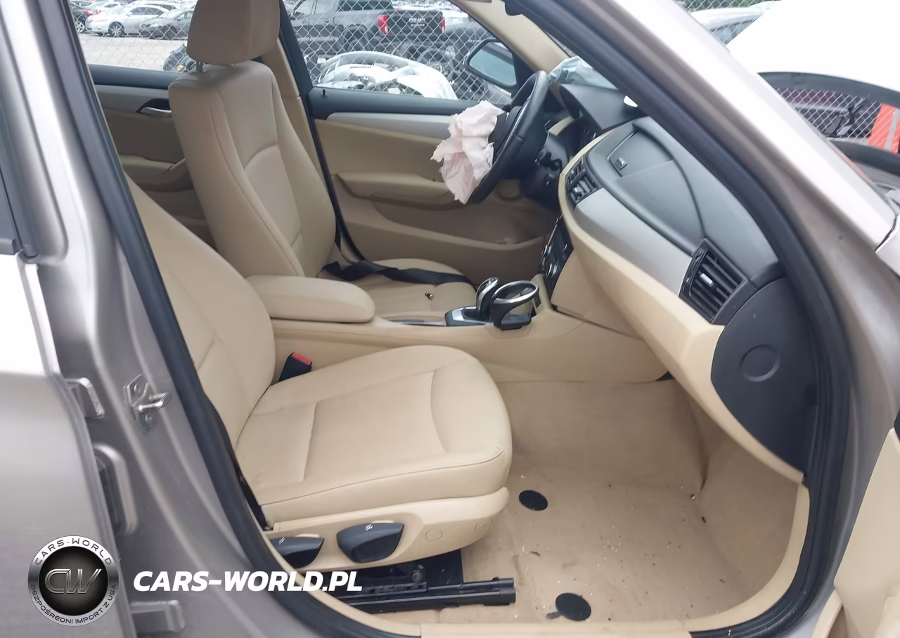 2015 BMW X1 xDrive28I VIN:WBAVL1C56FVY31330 - 5