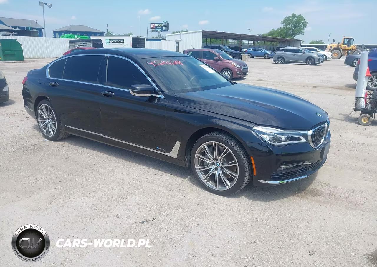 2016 BMW 750I xDrive – zdjęcie 1 z 16