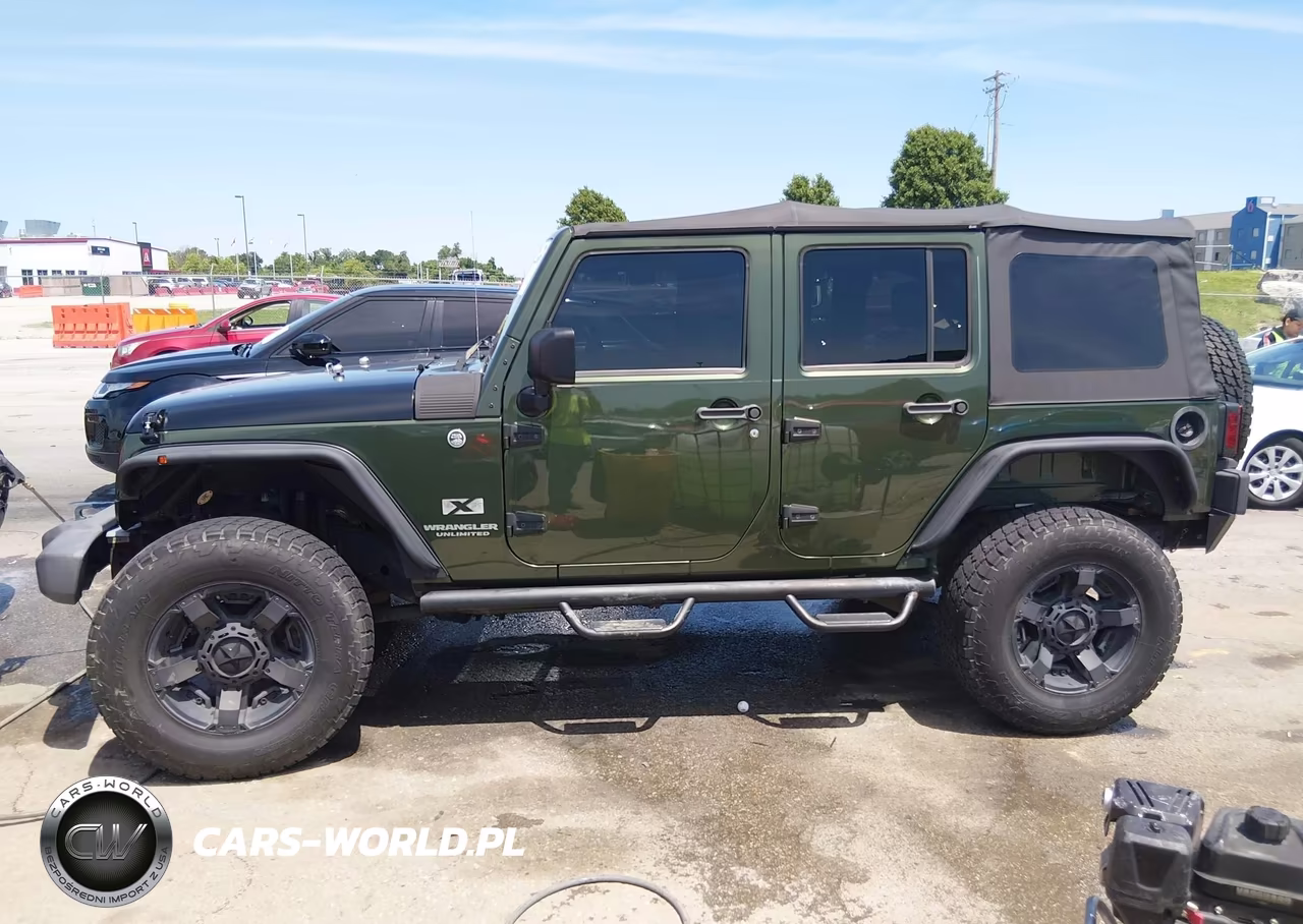 2008 Jeep Wrangler Unlimited X VIN:1J4GA39128L511108 - 14