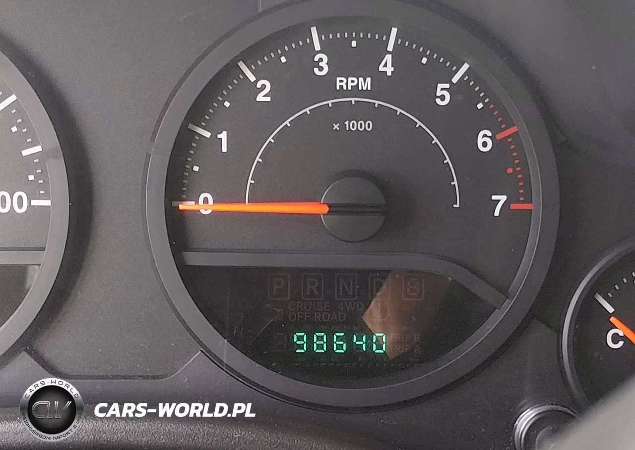 2008 Jeep Wrangler Unlimited X VIN:1J4GA39128L511108 - 15