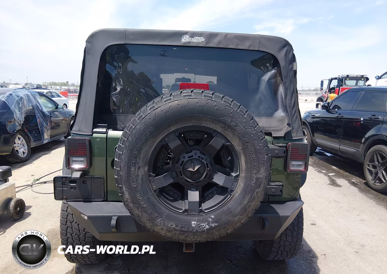 2008 Jeep Wrangler Unlimited X VIN:1J4GA39128L511108 - 19